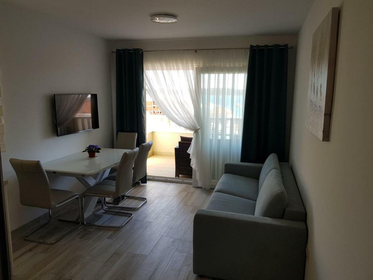 Apartmani Marella Donji Seget Dış mekan fotoğraf