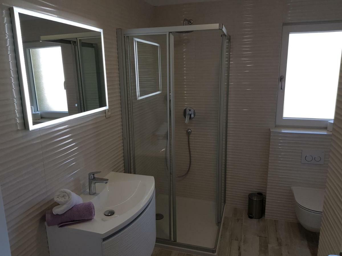Apartmani Marella Donji Seget Dış mekan fotoğraf