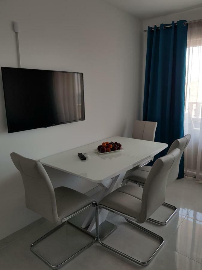 Apartmani Marella Donji Seget Dış mekan fotoğraf